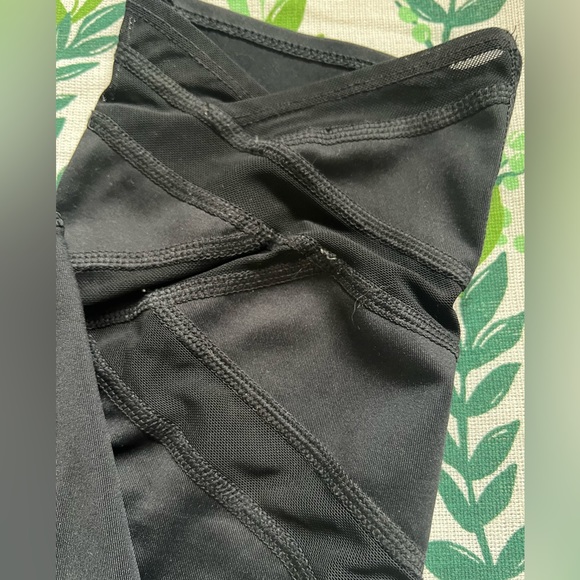 🌿Layers Capris leggings - Picture 5 of 5